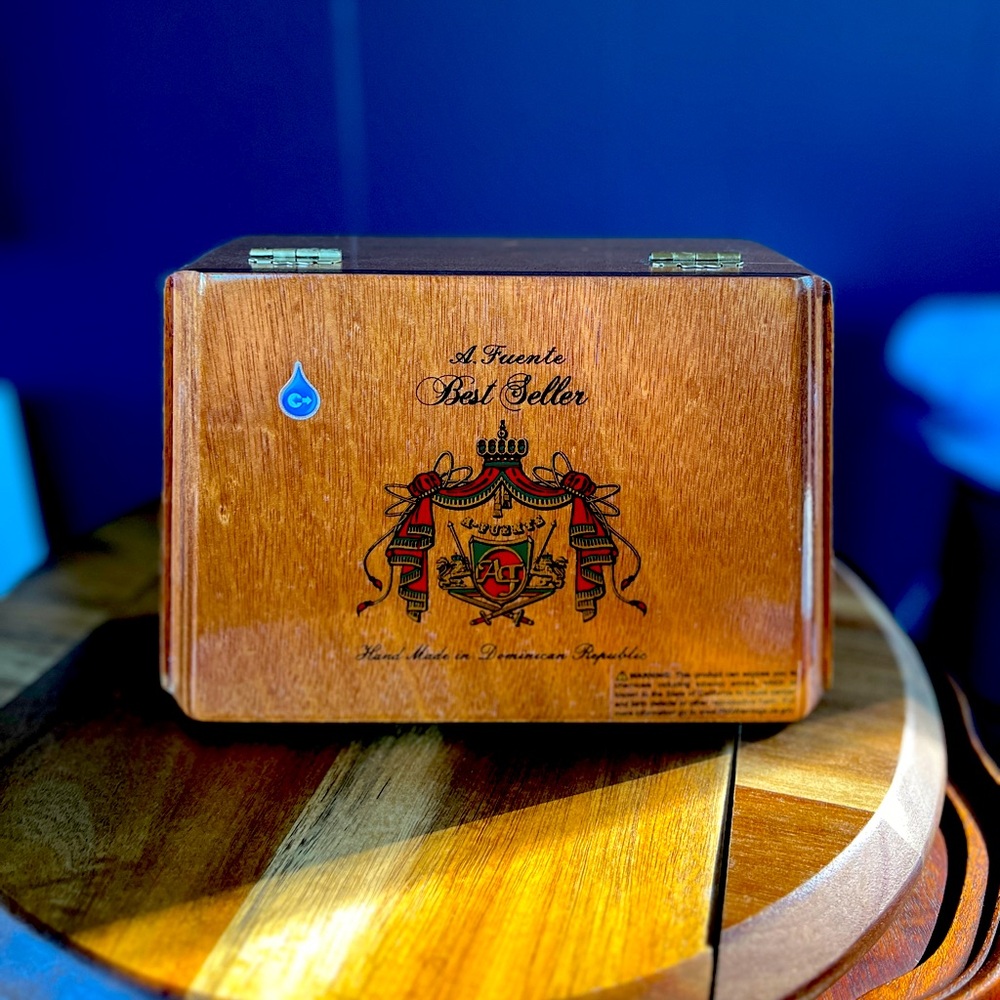 Arturo Fuente Hemingway Best Seller cigar box